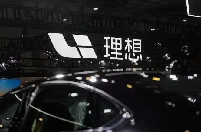 继自研芯片后，理想汽车自研“理想”牌电池也上车了，首搭车型为日前刚上市的全新理想
