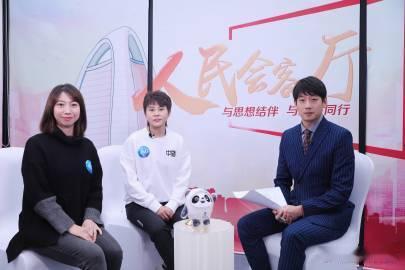 王濛cos冬奥会解说造型这高光时刻谁懂啊，我直接梦回2022冬天！王濛复刻冬奥会
