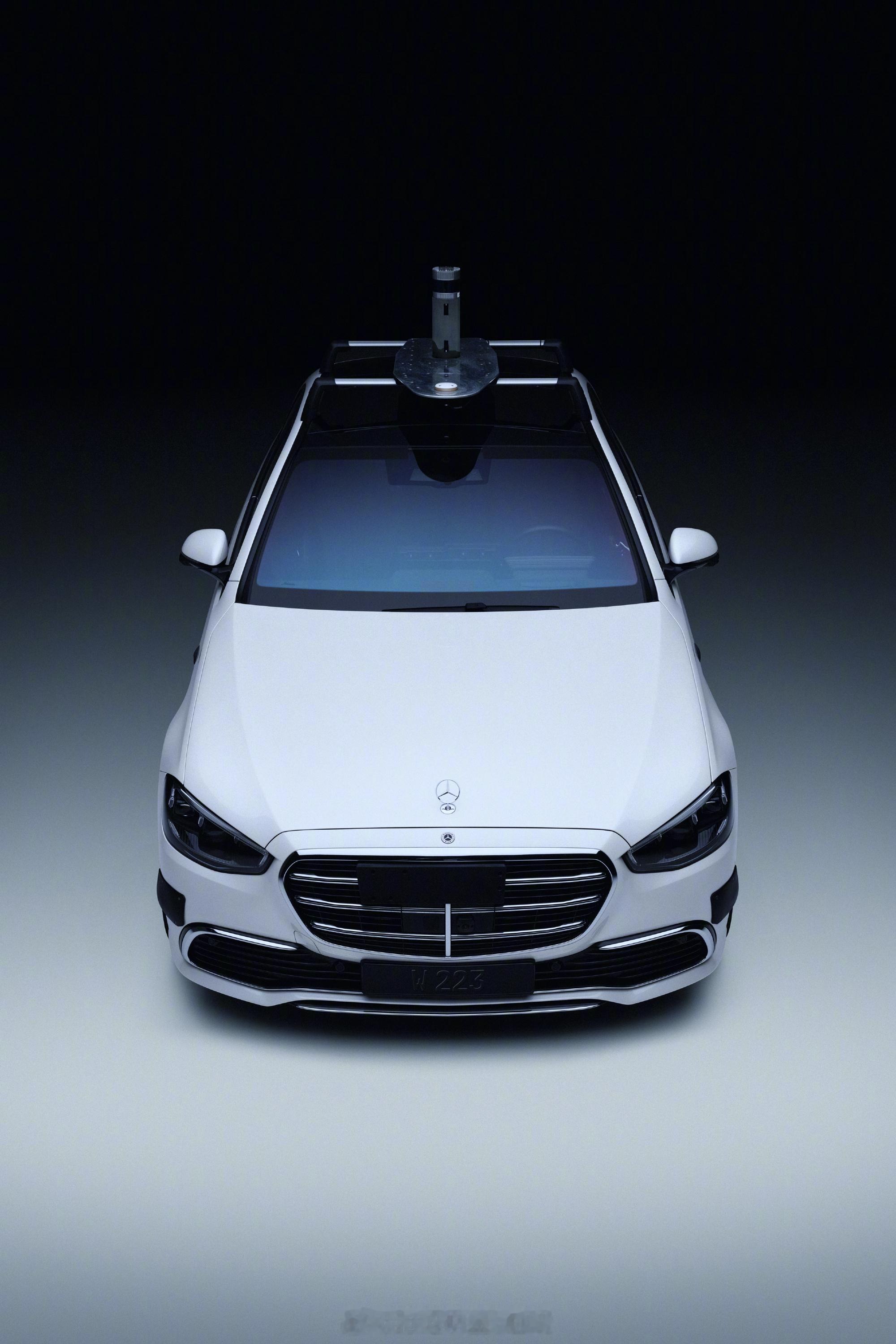 跨越140年的热爱我相信没有哪个品牌能像奔驰一样对汽车有着深刻的理解。140年的