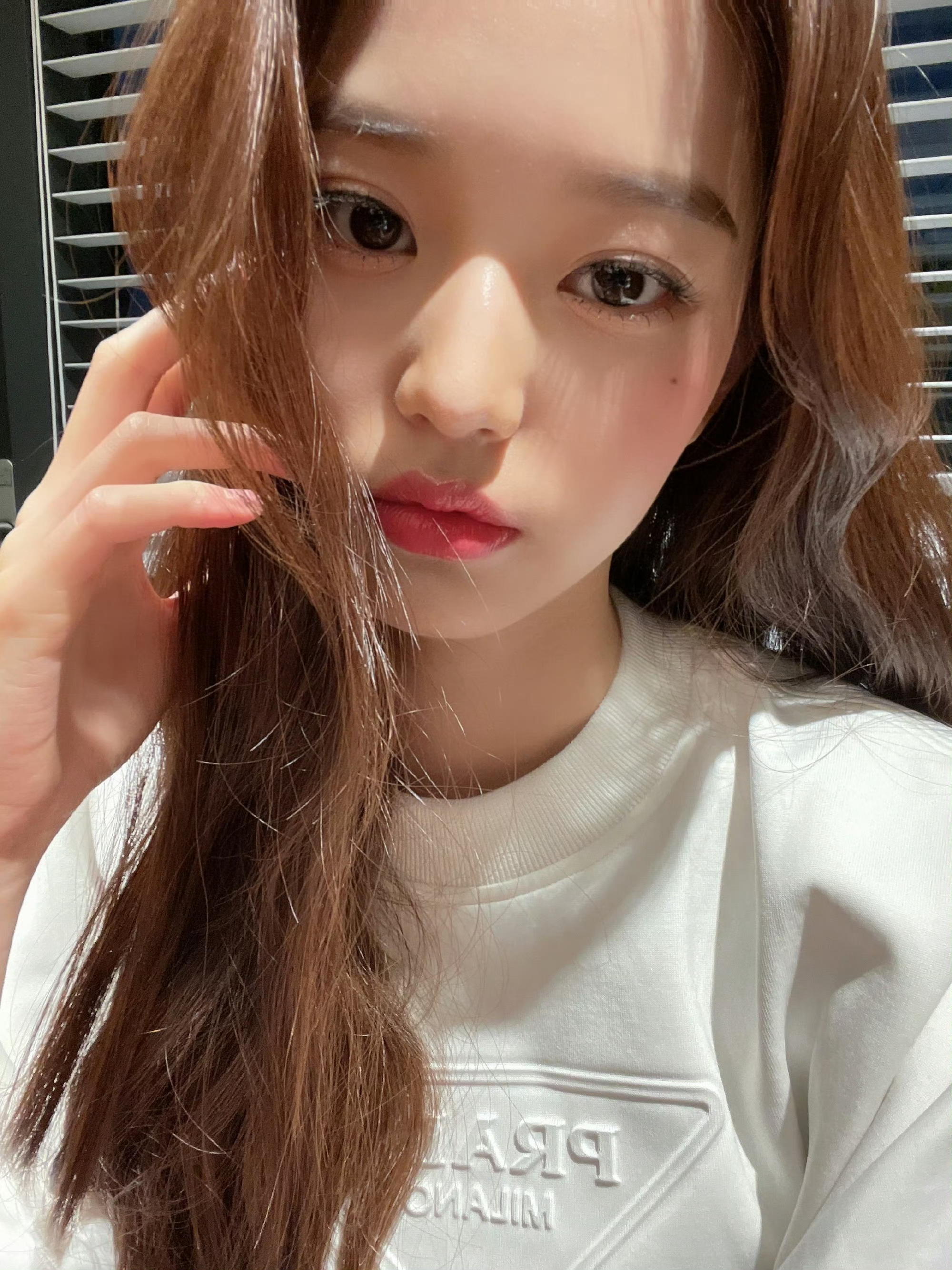 张元英张元英女五一 220713  UNIVERSE FNS元英更新讨厌雨..?