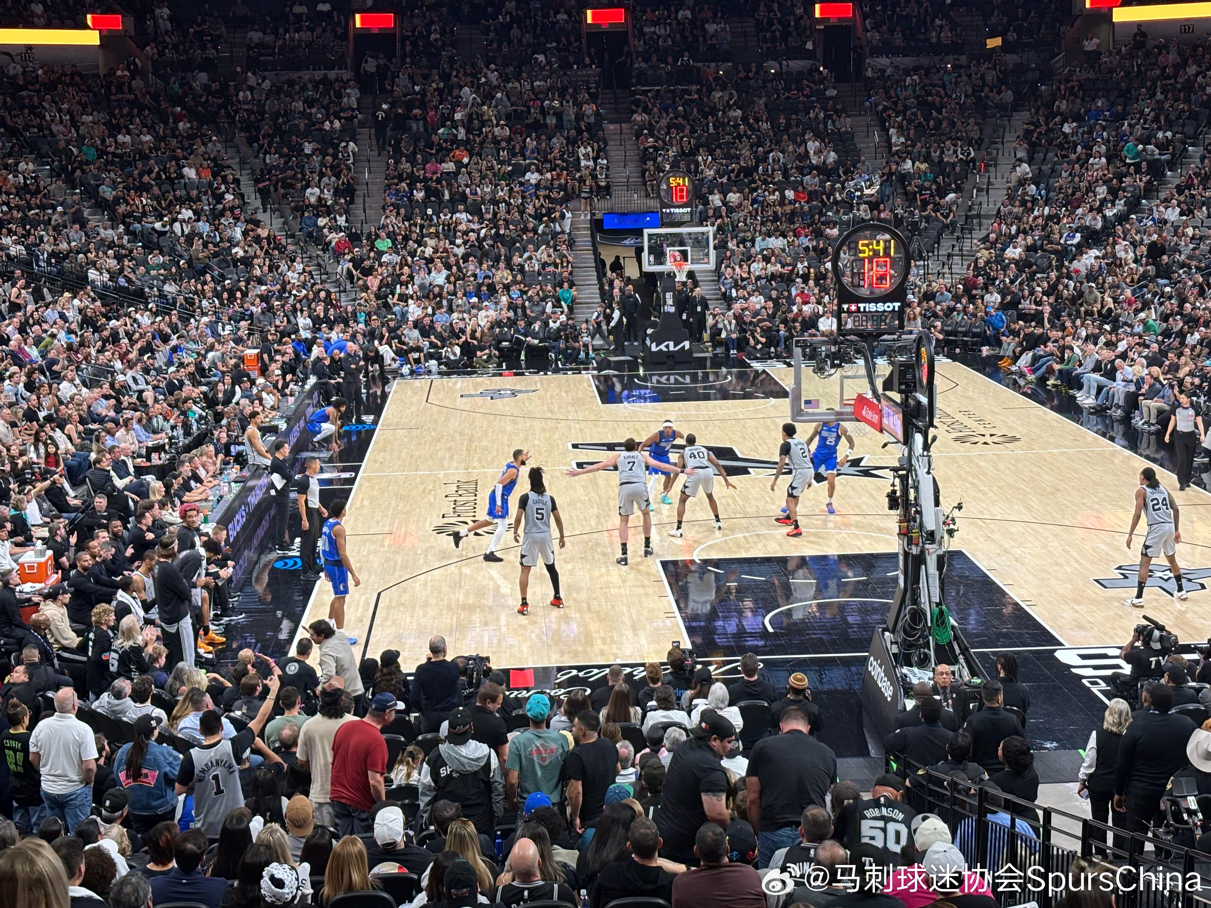 卡堡强无敌 美国·AT&T中心球馆