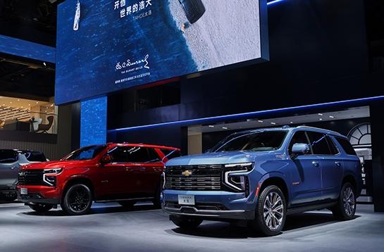 据悉，雪佛兰TAHOE太浩将8月20日上市。外观方面，新车采用雪佛兰最新的家族式