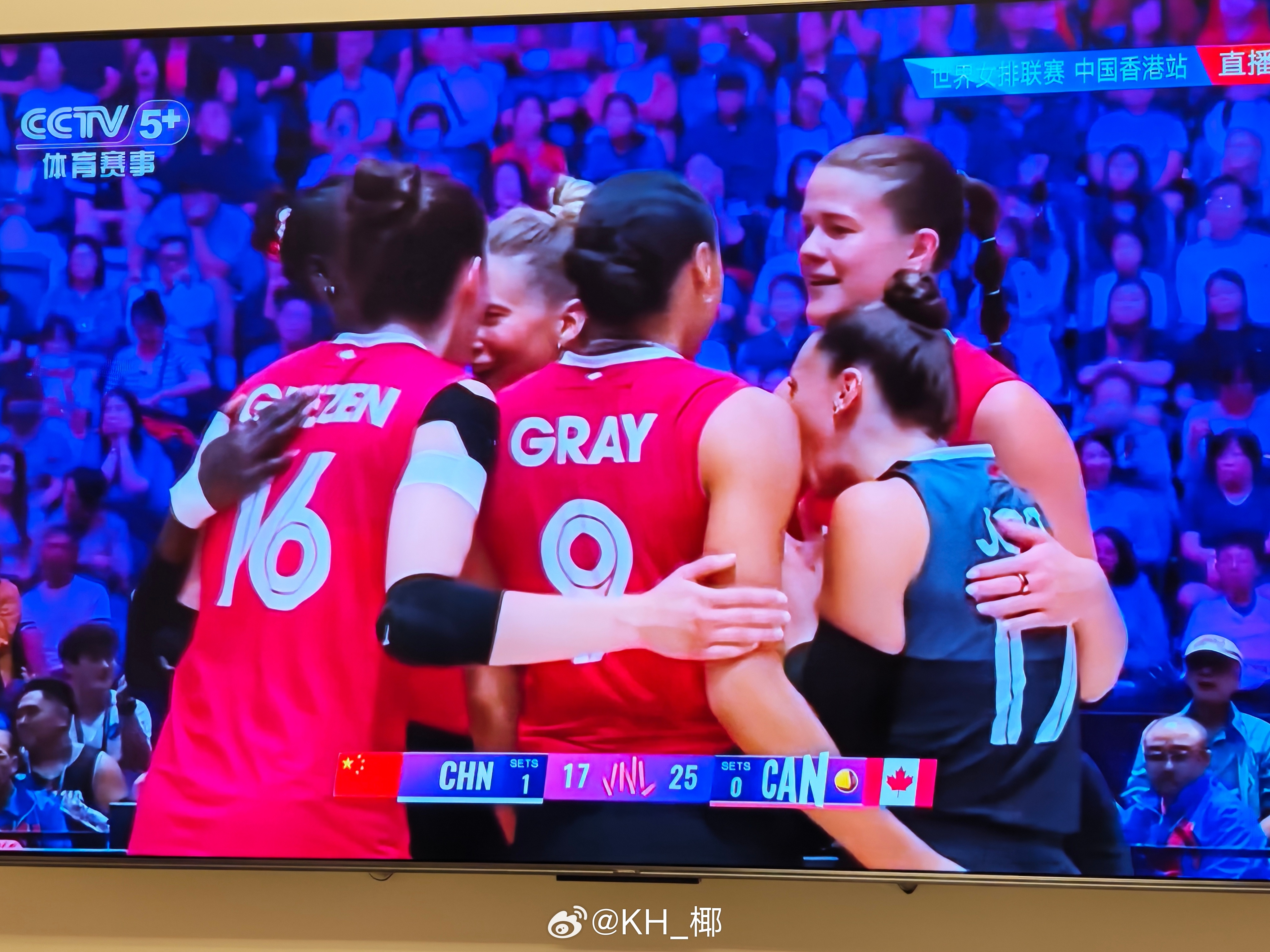 加拿大25-17扳回一局，1-1 中国女排vs加拿大女排