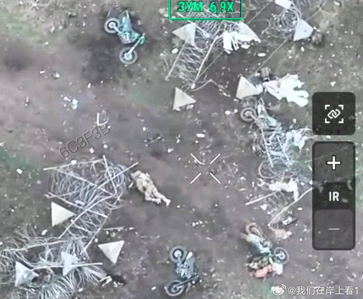 俄罗斯摩托车队来到乌克兰顿涅茨克，瞬间换成了躺平模式。 