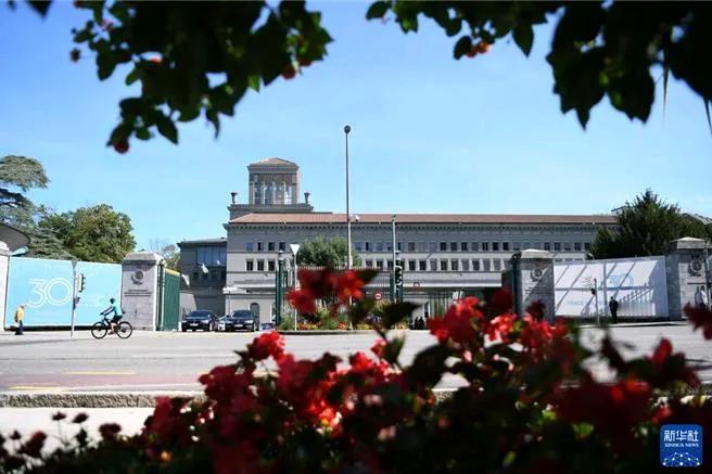 据中国央视新闻客户端4日报道，世界贸易组织当地时间3日在瑞士日内瓦召开服务贸易理