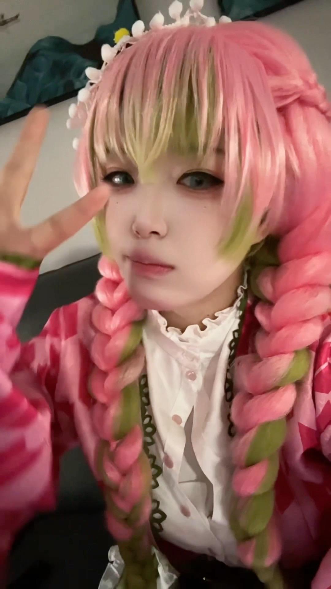 一块樱草团子