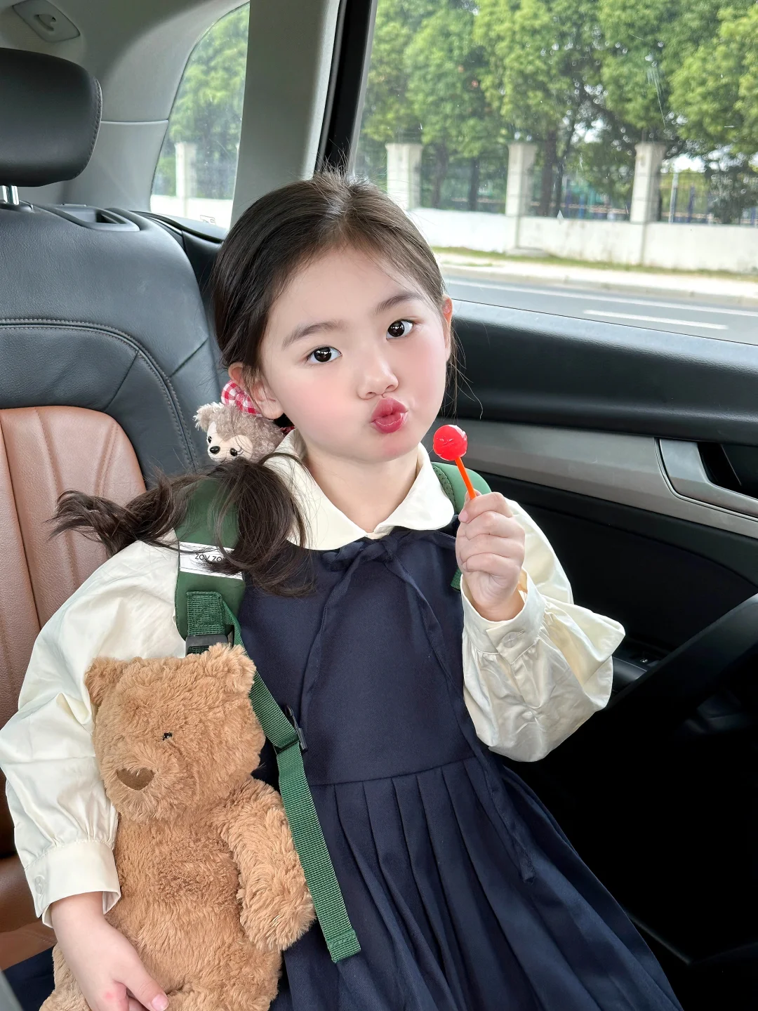 女儿真的好可爱～