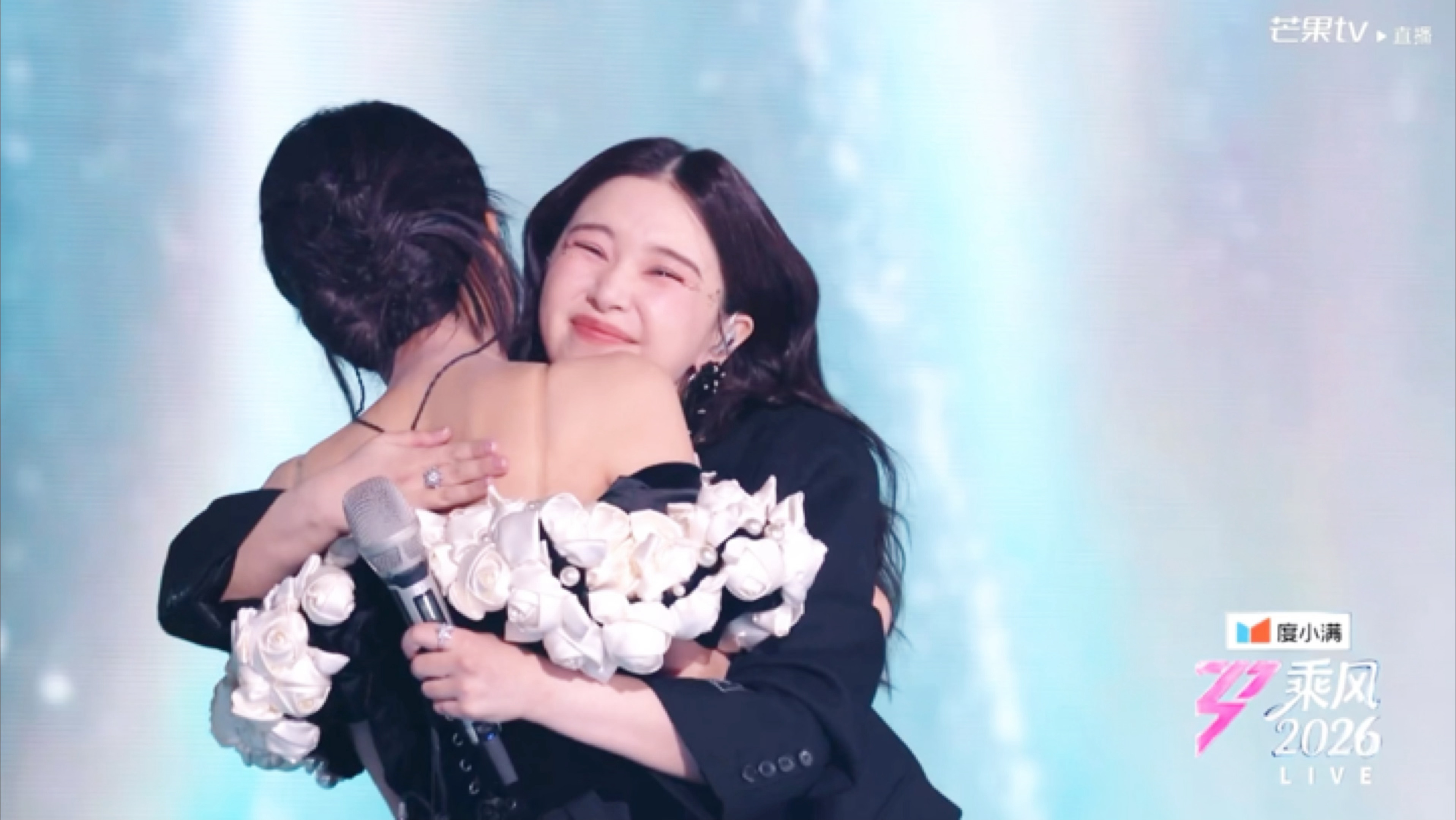 哎呀是对手也是朋友，阚清子孙怡特别特别好😭阚清子孙怡拥抱阚清子孙怡是对手也是朋