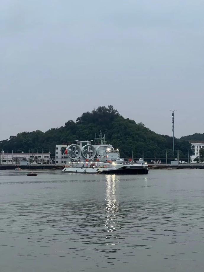炮位前移，露天指挥台取消，国产野牛真的来了——都懂的，这是决心已下，不再犹豫，冲