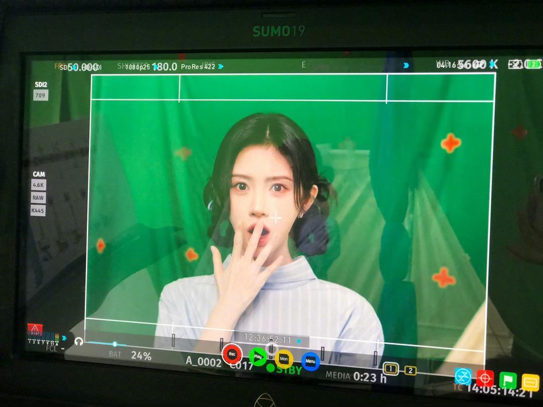 jjy鞠婧祎苏绿夏   jjy鞠婧祎万花世界  ˚⊹ ★ 你的出現讓我開始相信天