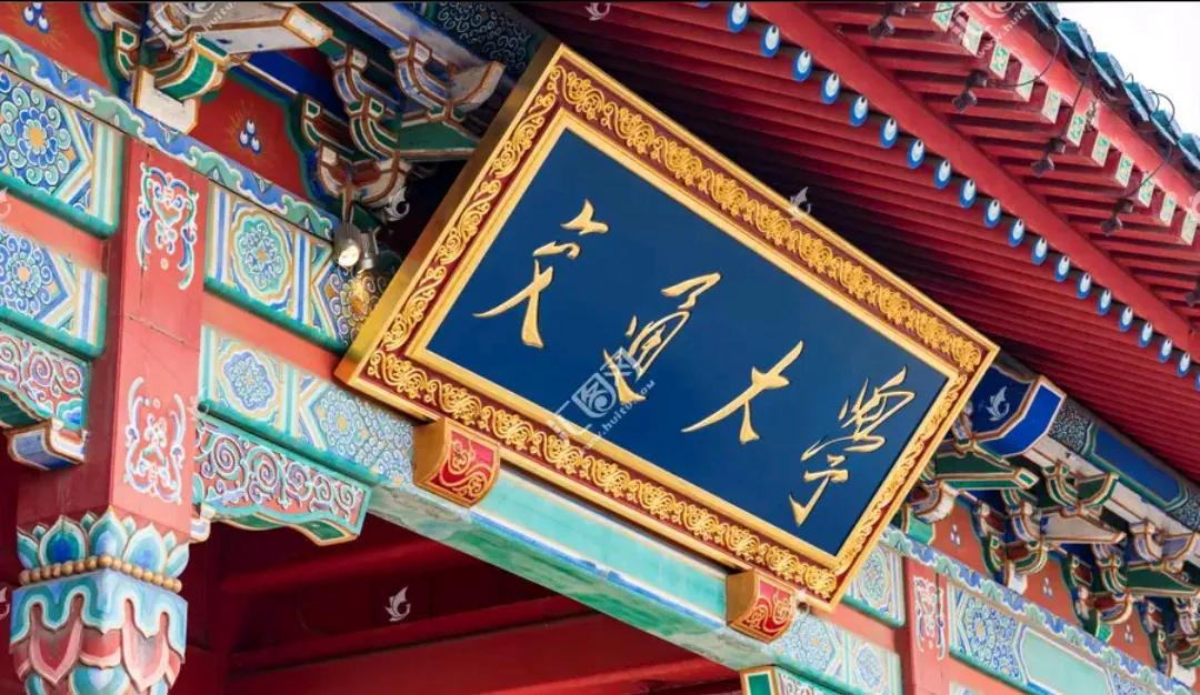 儿子高考683分考进世界顶流大学上海交通大学，对于邵志峰教授还是很熟悉的，在同学