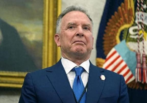 大反转，今天瑞士达沃斯世界经济论坛现场直接炸场了，美国总统特使威特科夫突然抛出一