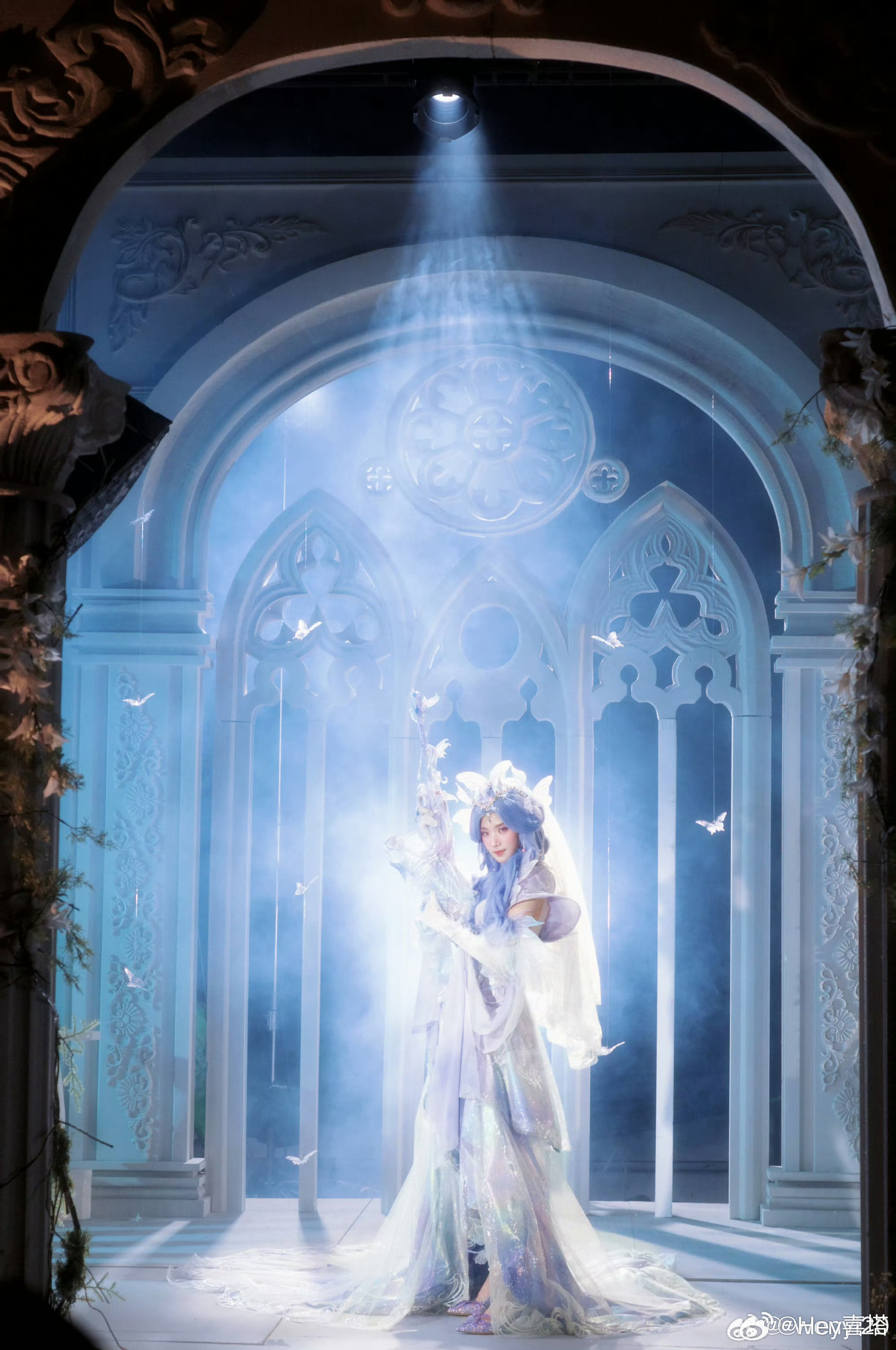 卢昱晓完全女王来的卢昱晓黑化反差一直觉得卢昱晓的可塑性很强甜妹形和妈咪感的妆造都