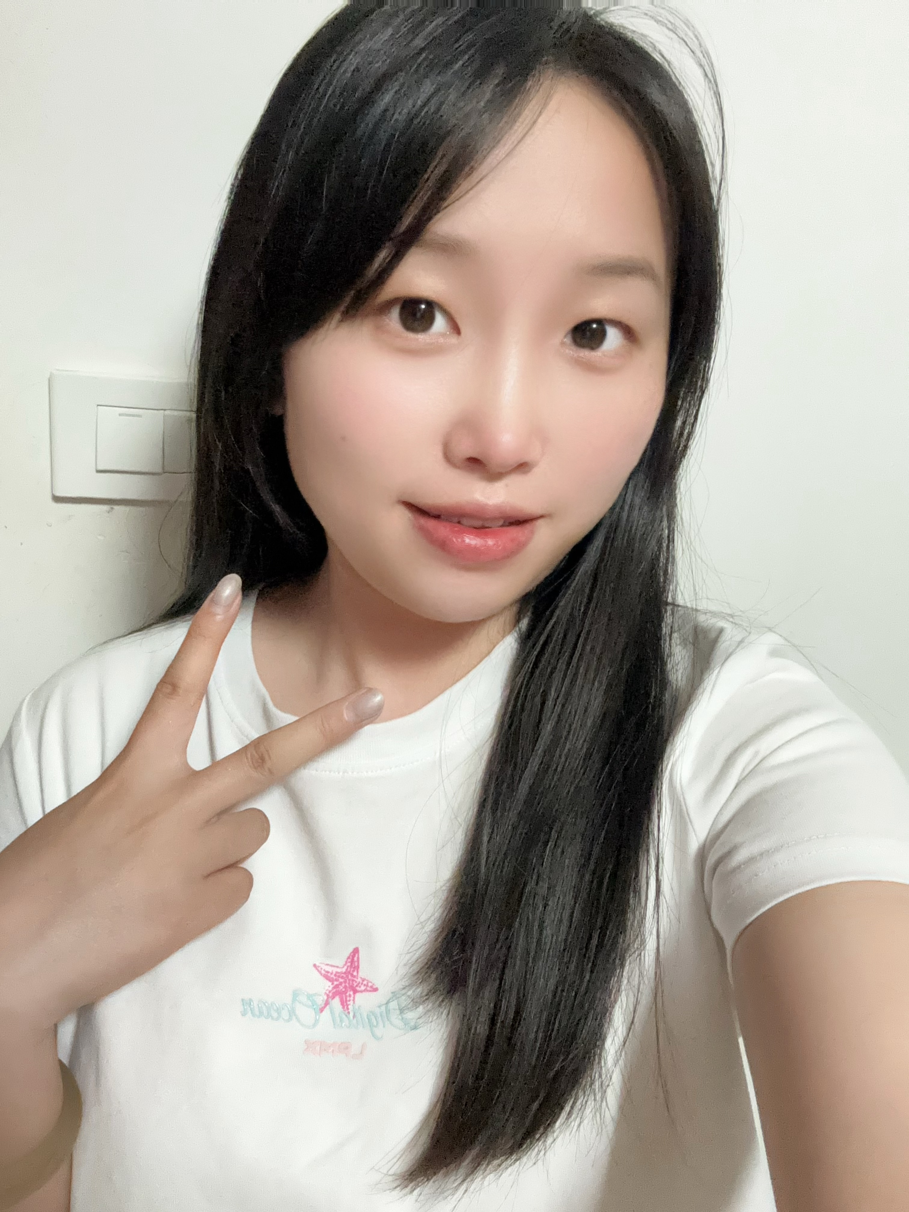 不必焦虑时光，不必追赶别人，你走的每一步，都在成就更好的你。新的一天，早安～