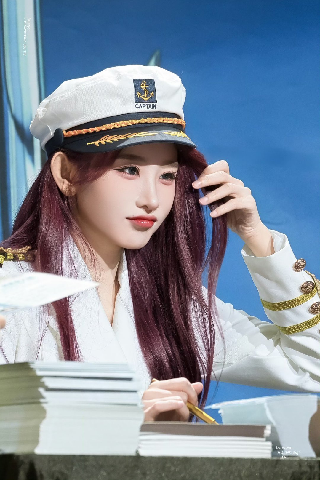 穿这么帅怎么还这么猪呀⸜₍๑•⌔•๑₎⸝我猪好可爱