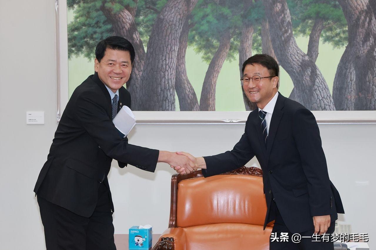 总统府罕见出手调停！韩国政坛检改博弈内幕曝光

7月23日，韩国政坛曝出最新幕后