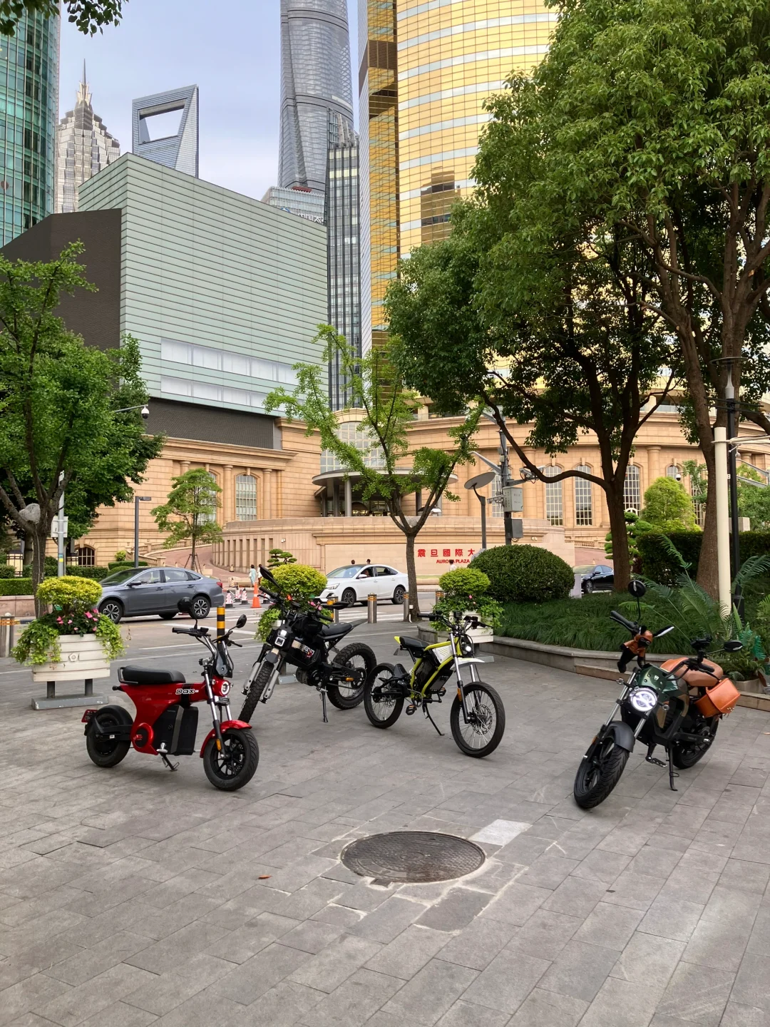 4大跨骑电自，谁更帅？
