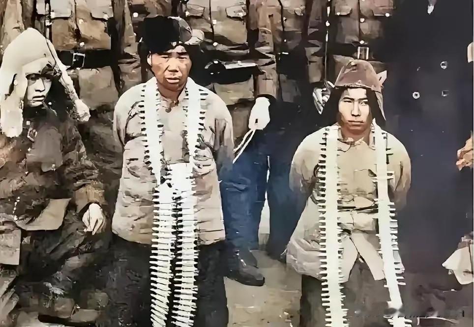 1931年，沈阳，一男一女两名抗日勇士，被日军俘虏。为了羞辱他们，日军把子弹带绕