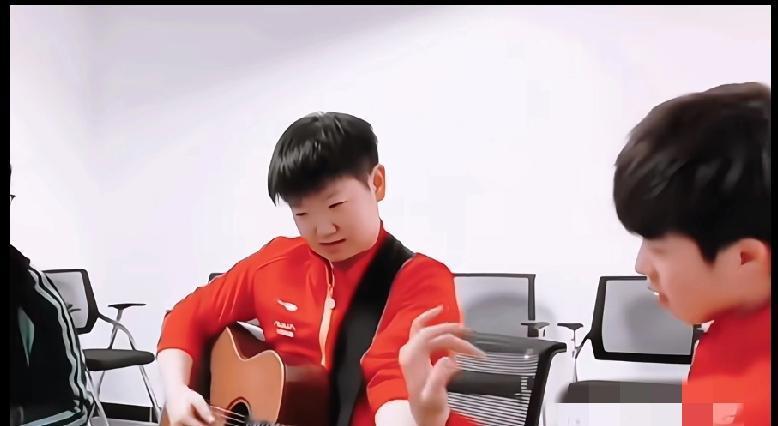 国乒队里的神仙友谊，谁懂啊！
 
刷到一段孙颖莎和王楚钦的旧日常，瞬间被戳中了！