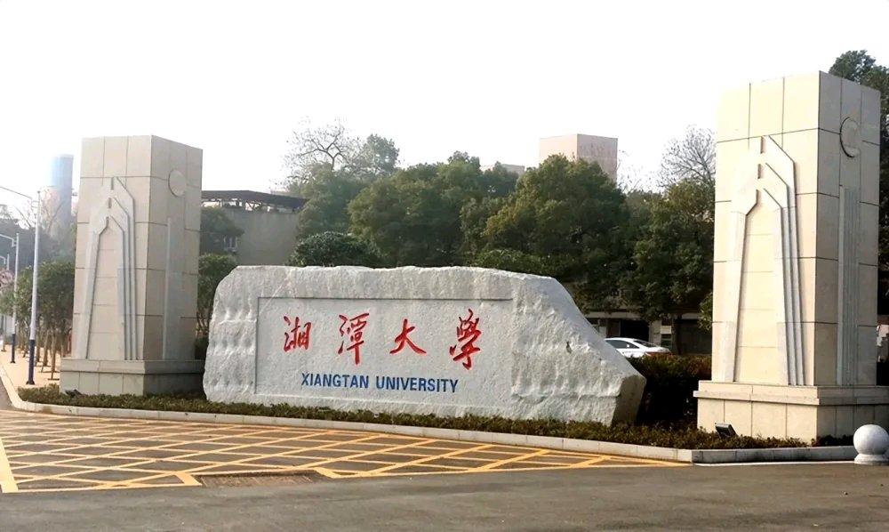 2026年7月31日报道的这起冒名顶替上大学事件太抓马了。2001年高考，双胞胎