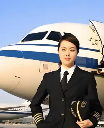 2009年，中国一架国际航班降落在曼谷机场，女机长打开舱门，忽然听到几声“滴答”