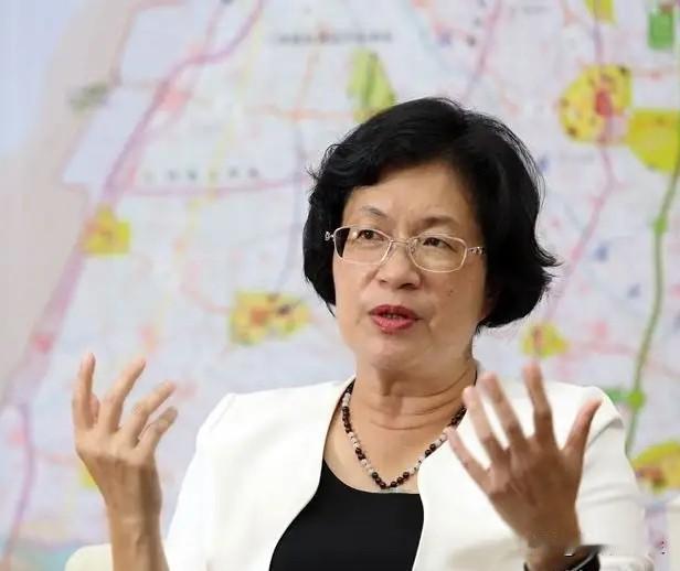 王惠美的忘恩负义、吃里扒外、没有格局白活了几十年。
国民党最典型的内奸代表。王惠