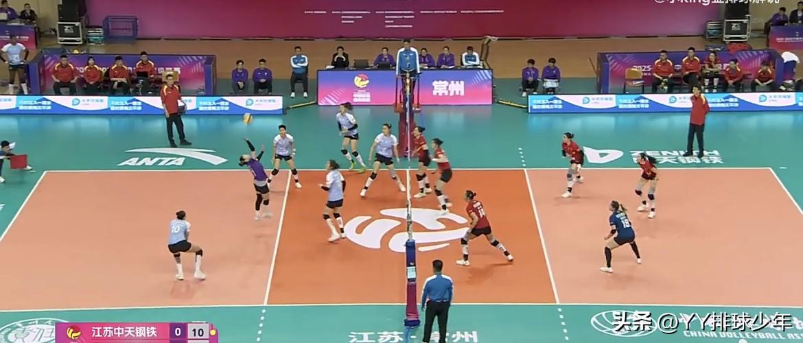 排超半决赛：江苏金局险胜天津晋级决赛

中国女排超级联赛半决赛次回合，江苏以4-