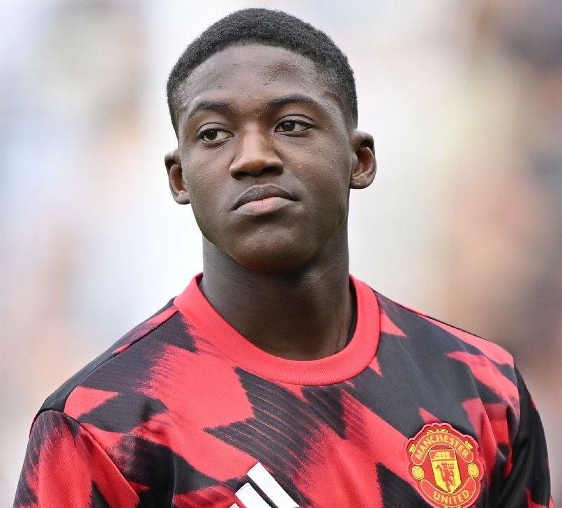 西汉姆联队向科比·梅努保证提供一个首发位置。
🔴“梅努在一月份的转会窗口仍然有