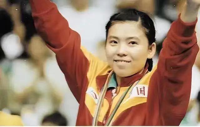 中国女乒历史名人版扑克牌
大王：邓亚萍（首位大满贯）
小王：张怡宁（双大满贯）
