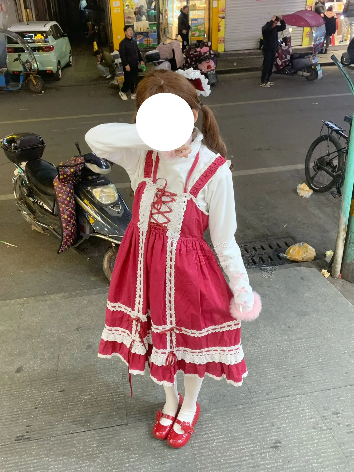 如果身上的孩子气能有人珍惜 那大概也是一种幸福 甜妹穿搭