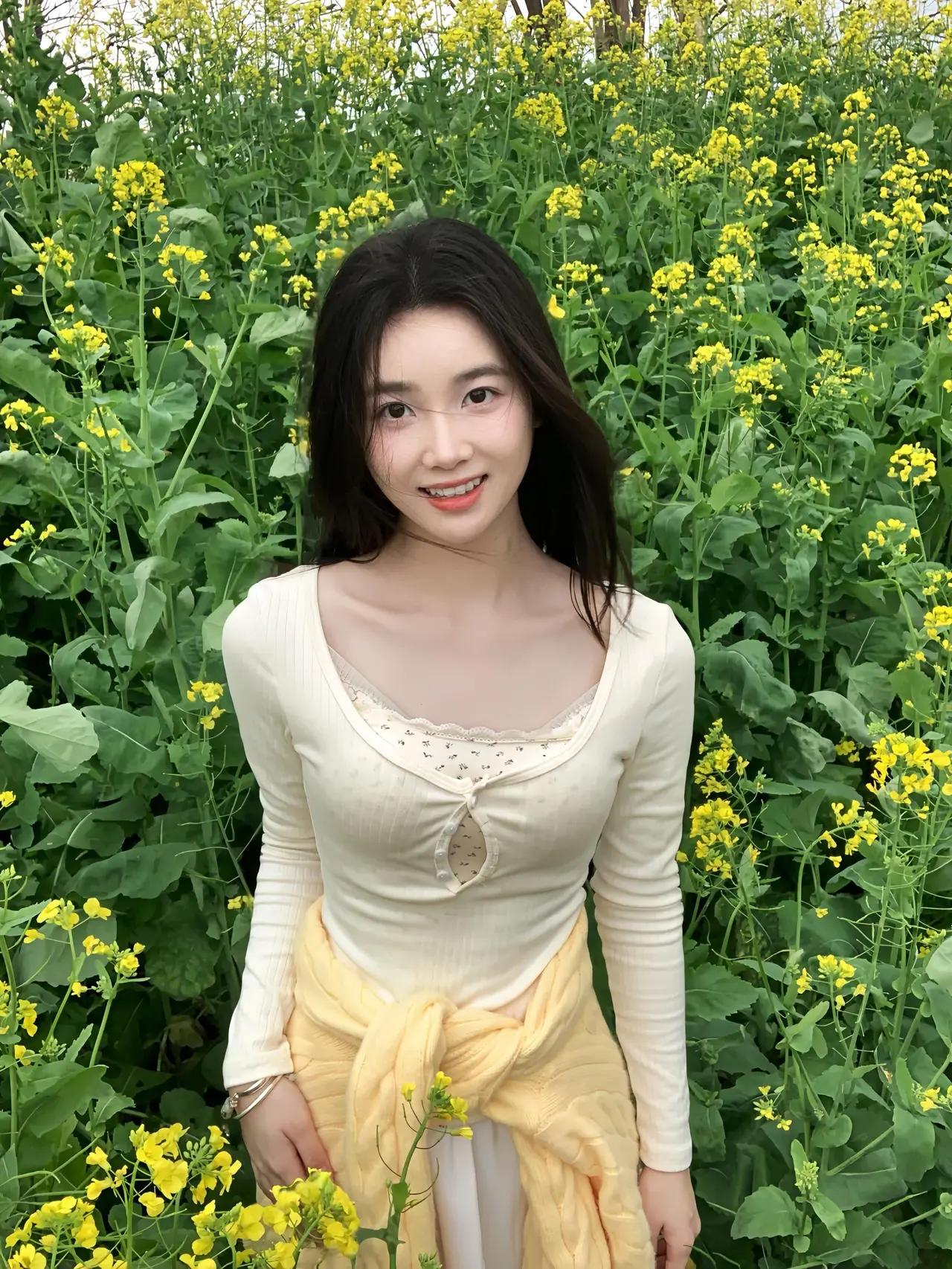 送你一朵小红花什么样的美女才是最美的呢 怎样穿搭知性又显身材? 好的穿搭会让一个