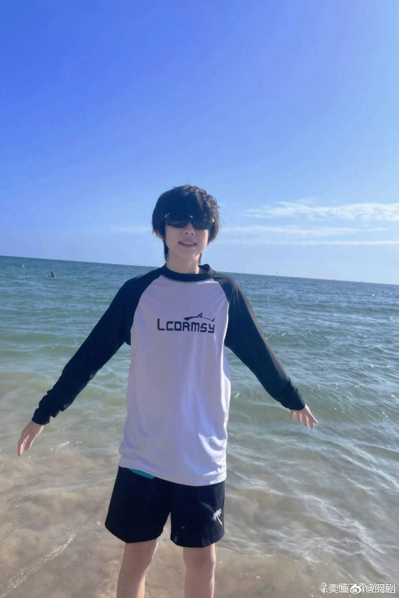 荣耀之战陈奕恒粉丝维权声明 自带高颜值buff，陈奕恒每一次亮相都让人觉得好看 