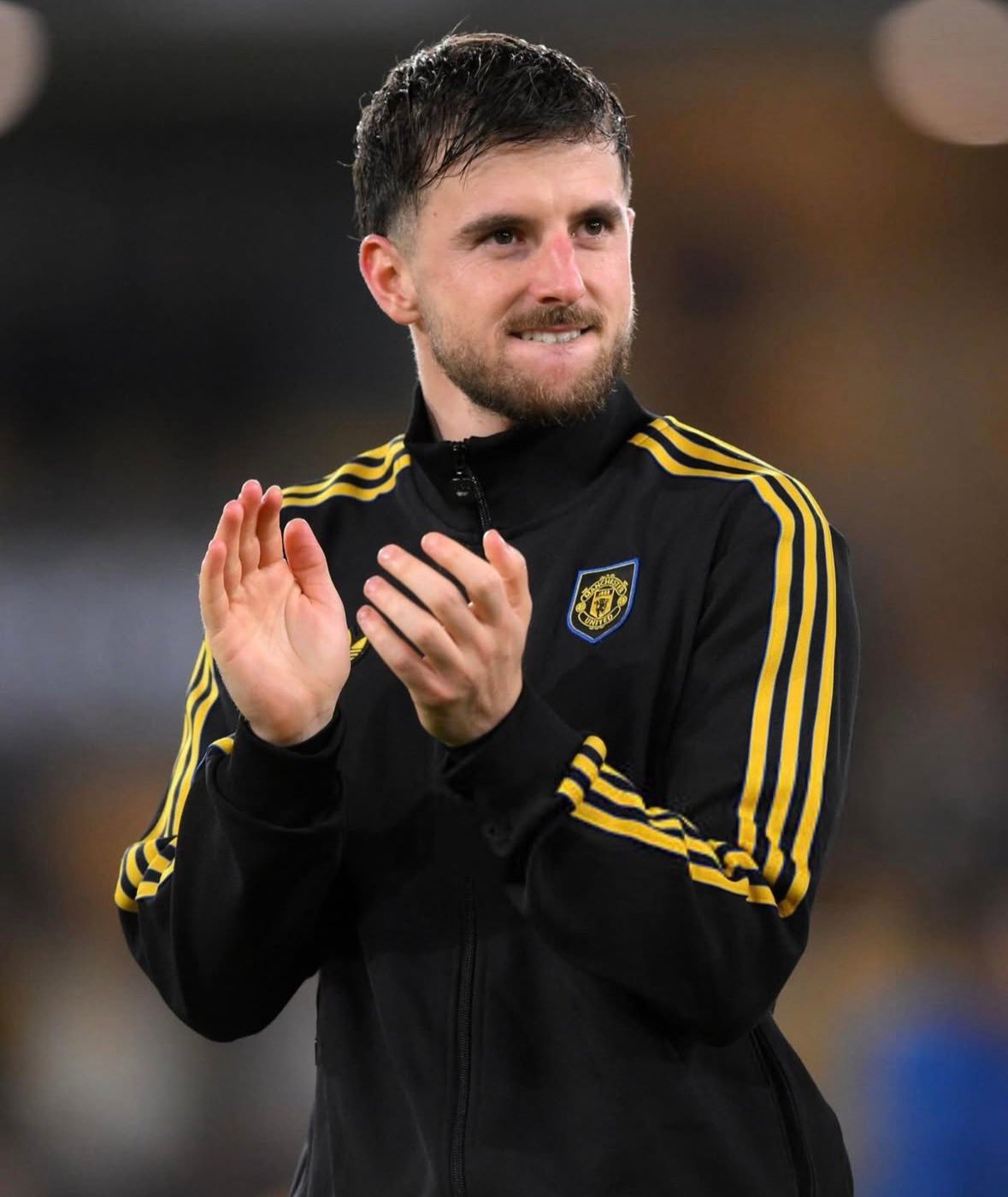 曼彻斯特晚报记者Tyrone Marshall：我完全不认为芒特会被出售。卡里克