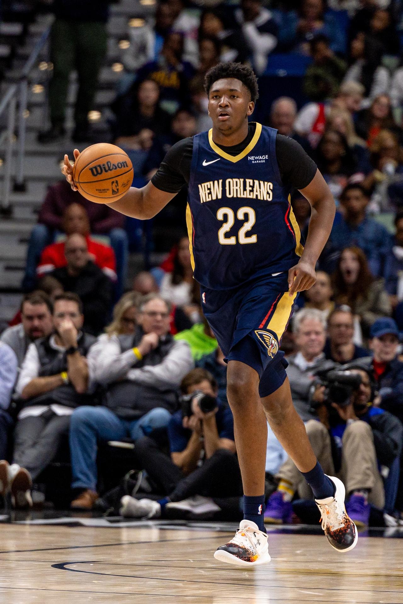 这才是杨瀚森学习的榜样！鹈鹕132:135惜败马刺！
鹈鹕13号新秀中锋德里克·