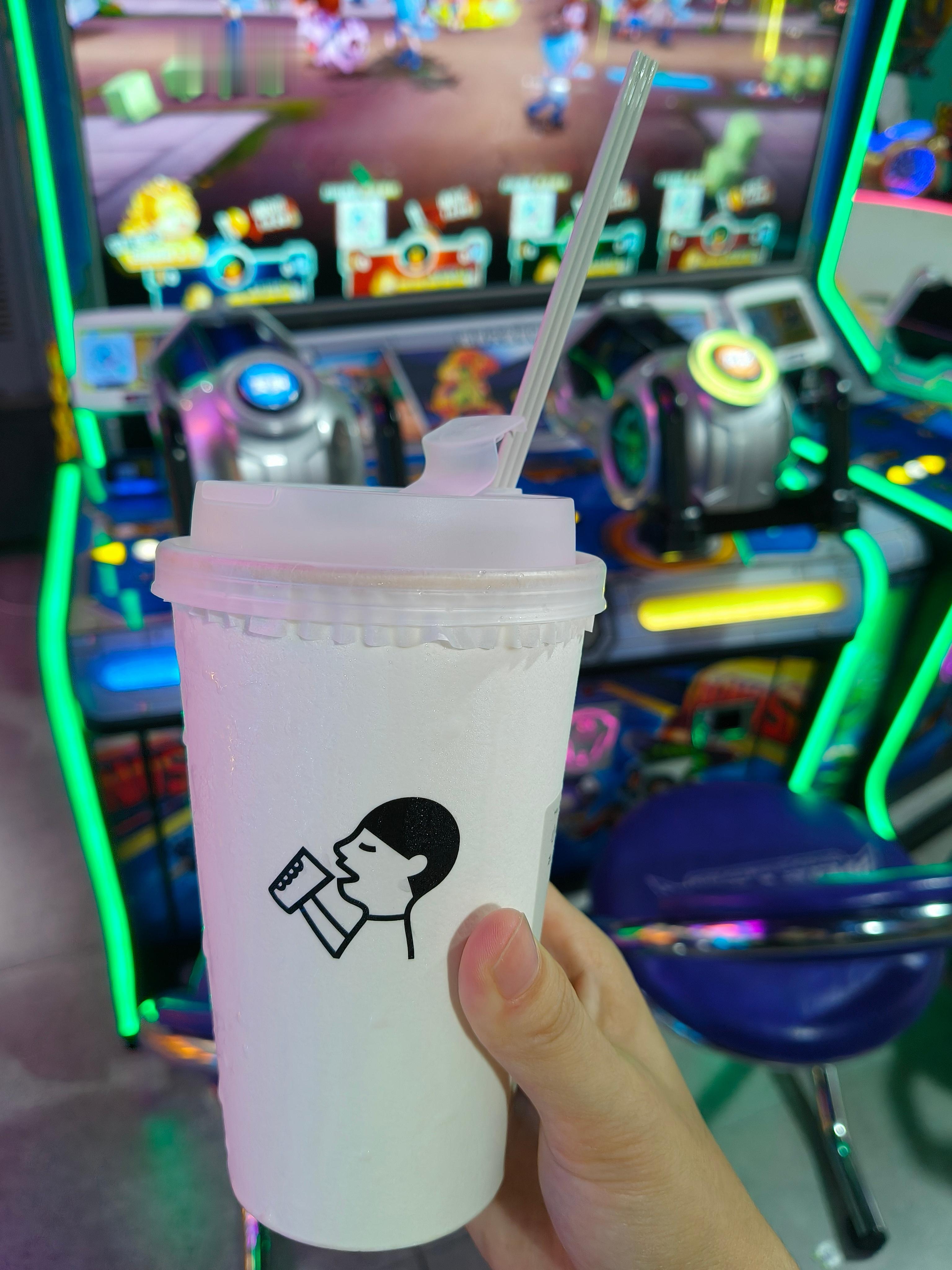 奶茶握在手，快乐不用愁~