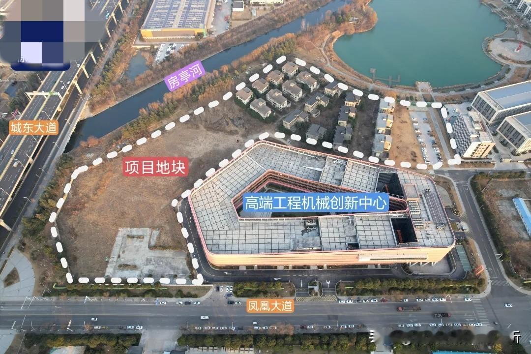 徐州国家高端工程机械研发产业园项目把房亭河岸边的烂尾项目纳入进来作为项目的一部分