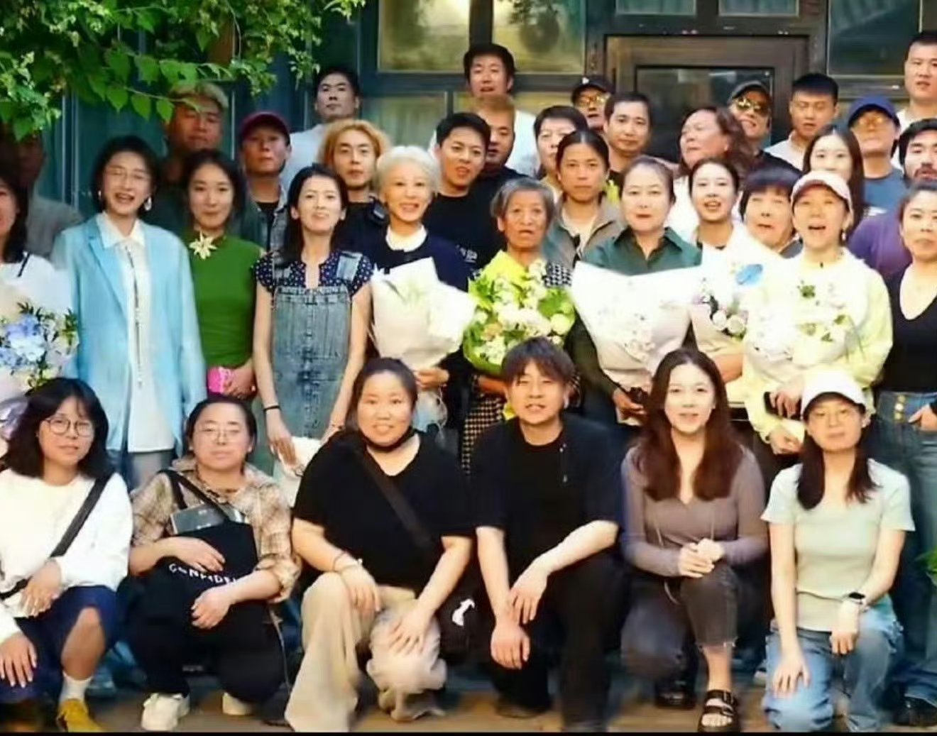 杨紫玉兰风骨 | 玉兰花开君再来全阵容 年龄跨度好大阿，第一次看到杨紫拍年龄跨度