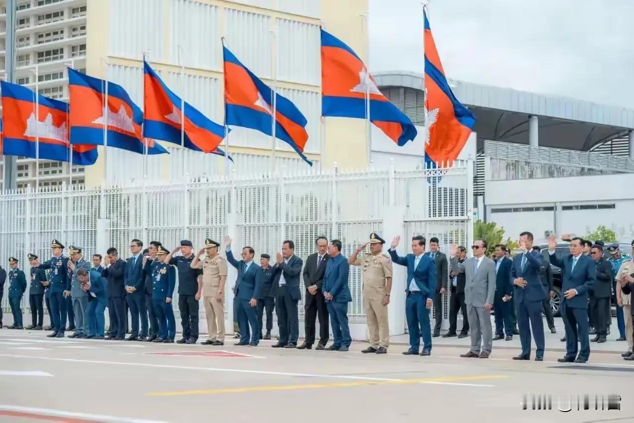 柬埔寨为什么这么穷？柬埔寨与马来西亚一年的贸易额不超过10亿美金，两个国家可以说