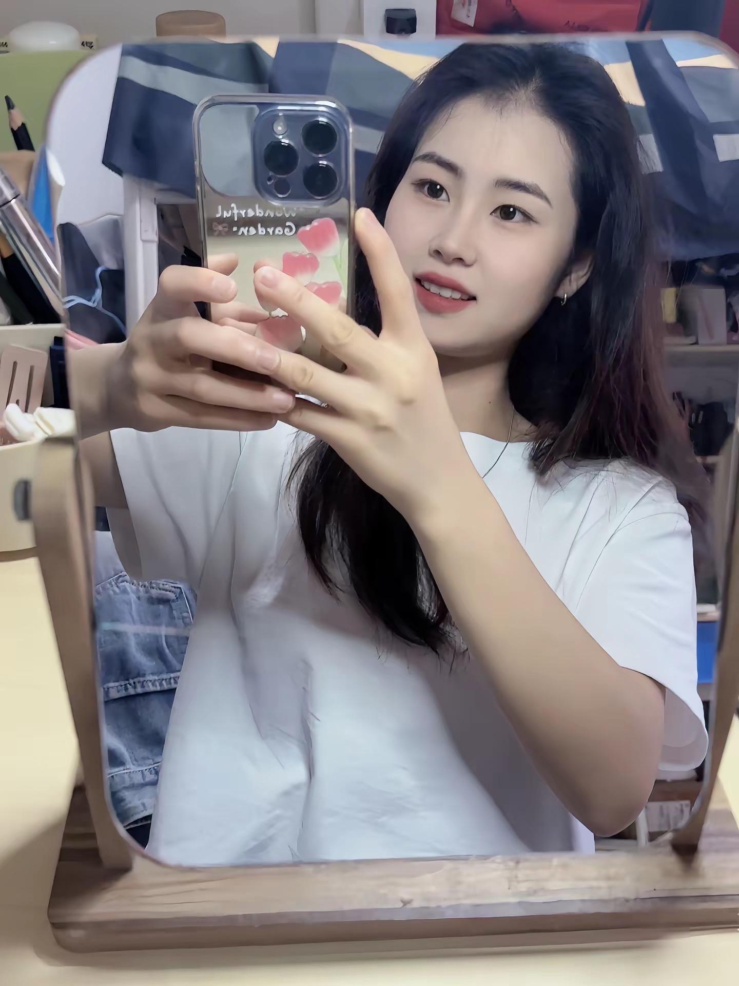 告诉所有男孩子，你对一个女孩越好，越包容，越热情，那这个女孩越不珍惜你...