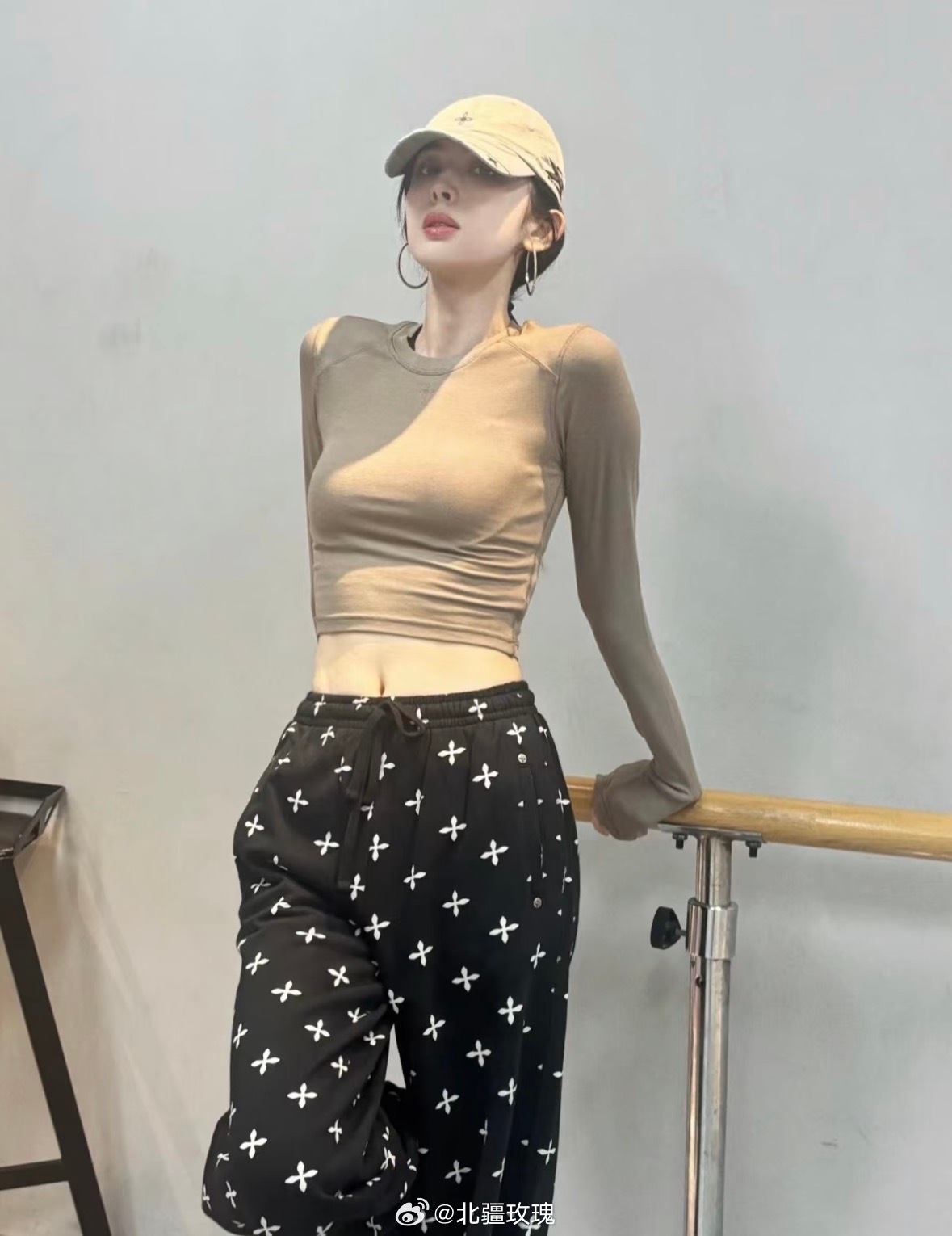 娜扎新商务来咯！恭喜拿下SMFK首位全球代言人！！姐姐天生衣服架子，美神排面太大