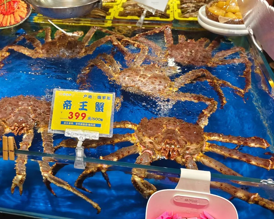 赶紧吃，不吃也得给大A，赶紧吃，赶紧吃 