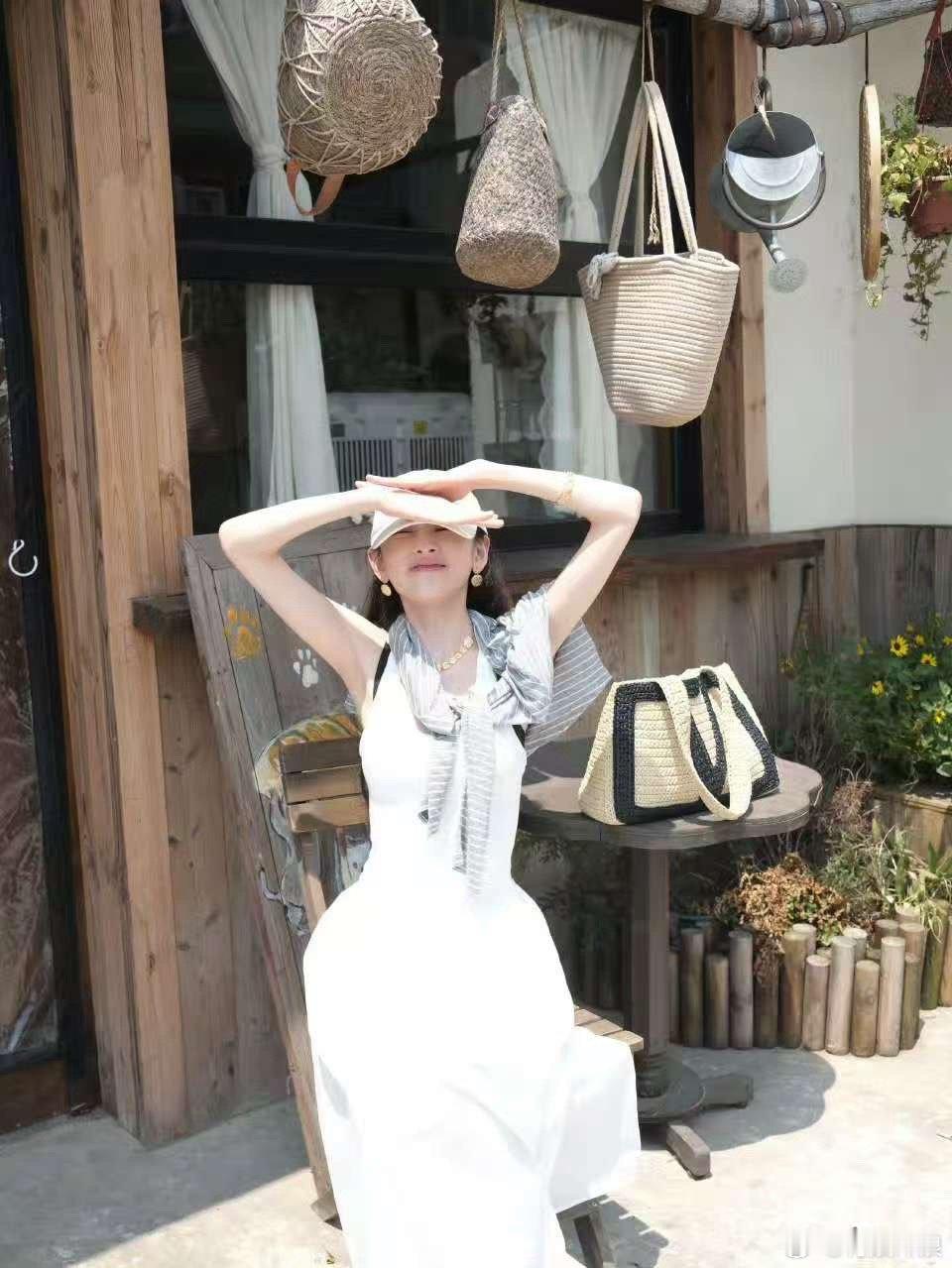 宋祖儿秋日九宫格宋祖儿秋日live宋祖儿秋日九宫格，好美，[爱慕][爱慕][爱慕