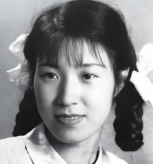 1956年，李玉琴到看守所找溥仪离婚，管理员考虑到两人14年没同房，破例让她留宿
