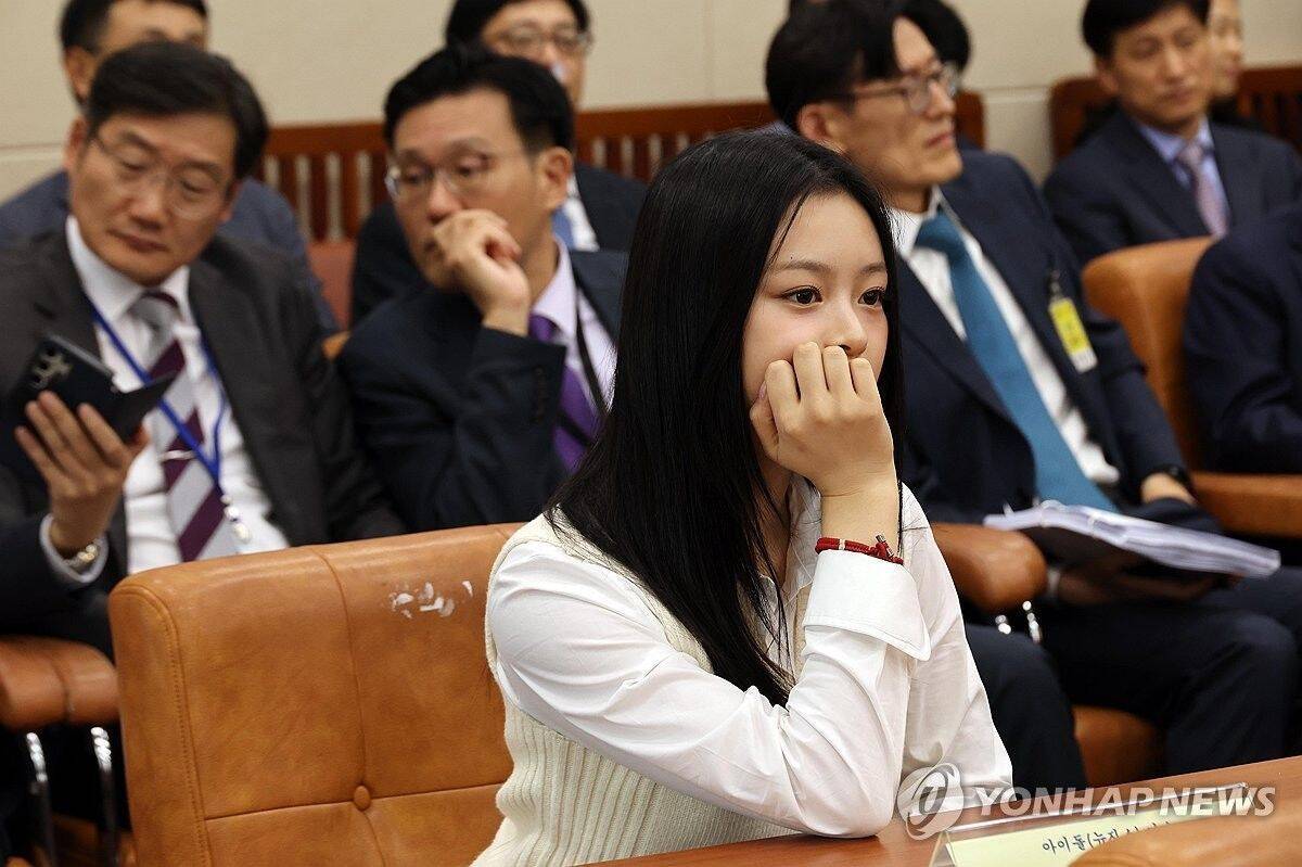 #Ador代表回应Hanni被职场霸凌#Ador代表回应：“我相信Hanni的主