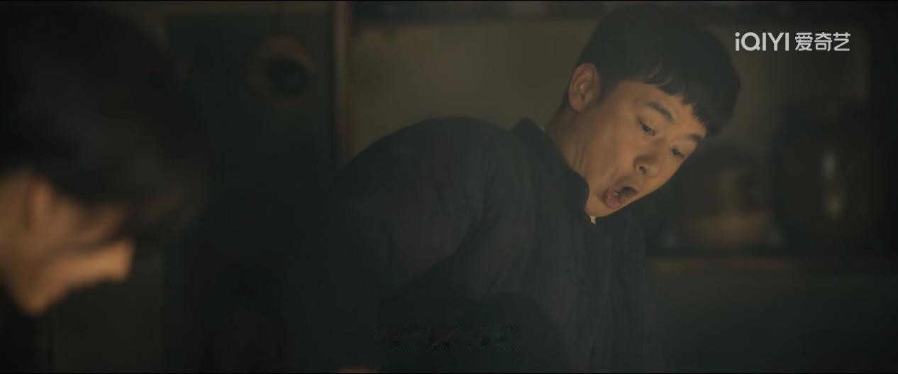 《八千里路云和月》里面万福真的救了老张家一家人啊！

进租界的时候，就是万福想办