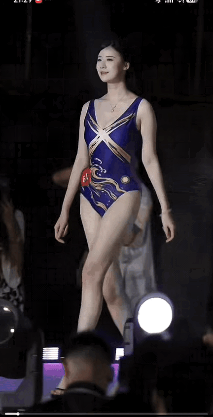 最美泳装模特
活力泳装美女 泳装时尚大片 泳美泳装美女 经典泳装美女 女泳装美女