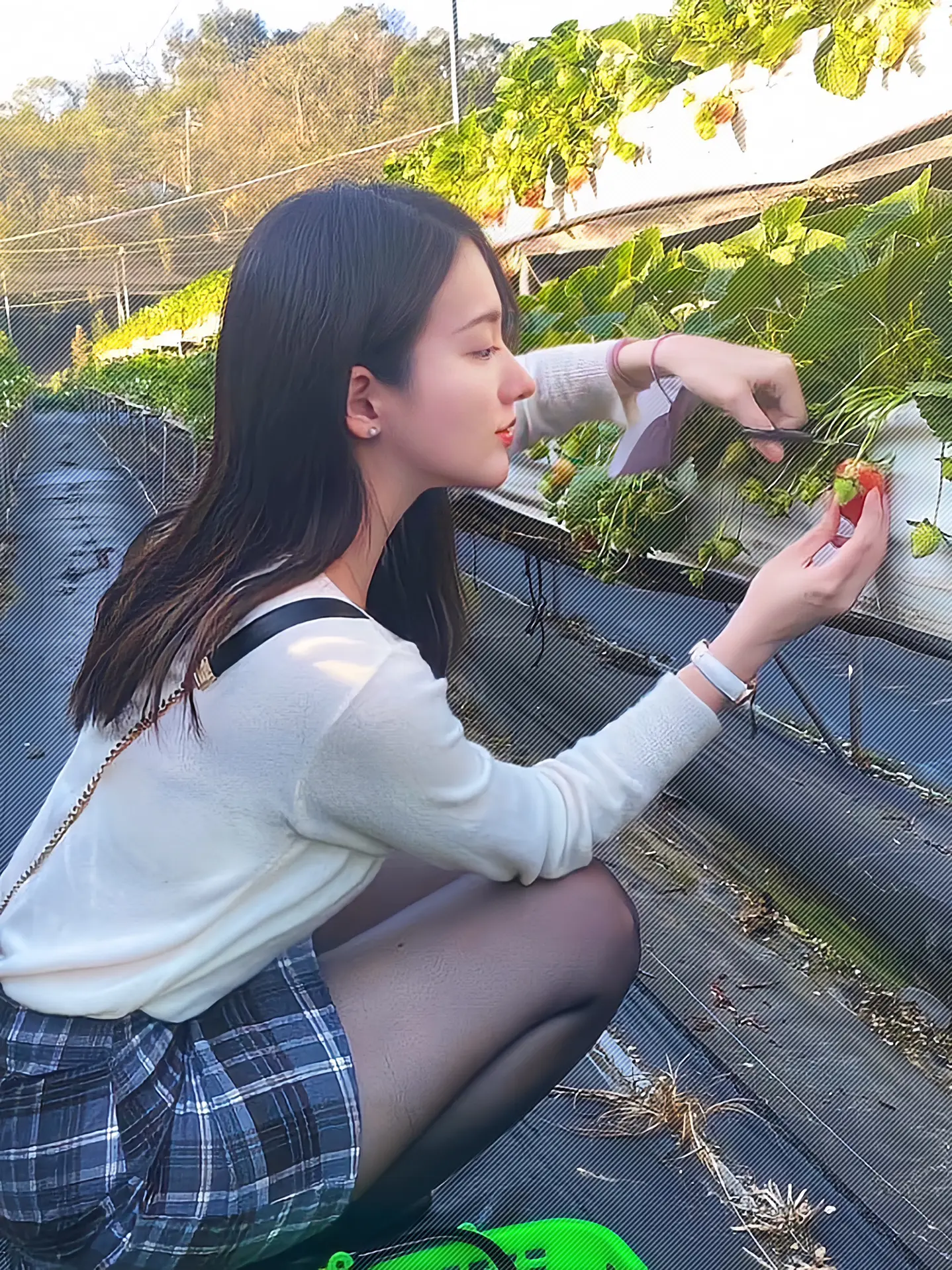 当少妇姐姐愿意穿裙子出来见你 你就赢了一大半