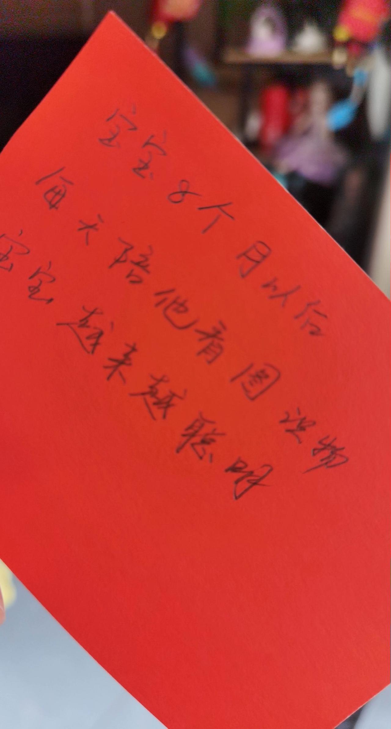 麻麻们，宝宝1岁以后就可以多花点时间陪孩子一起玩这个认知启蒙卡，宝宝会越玩越聪明