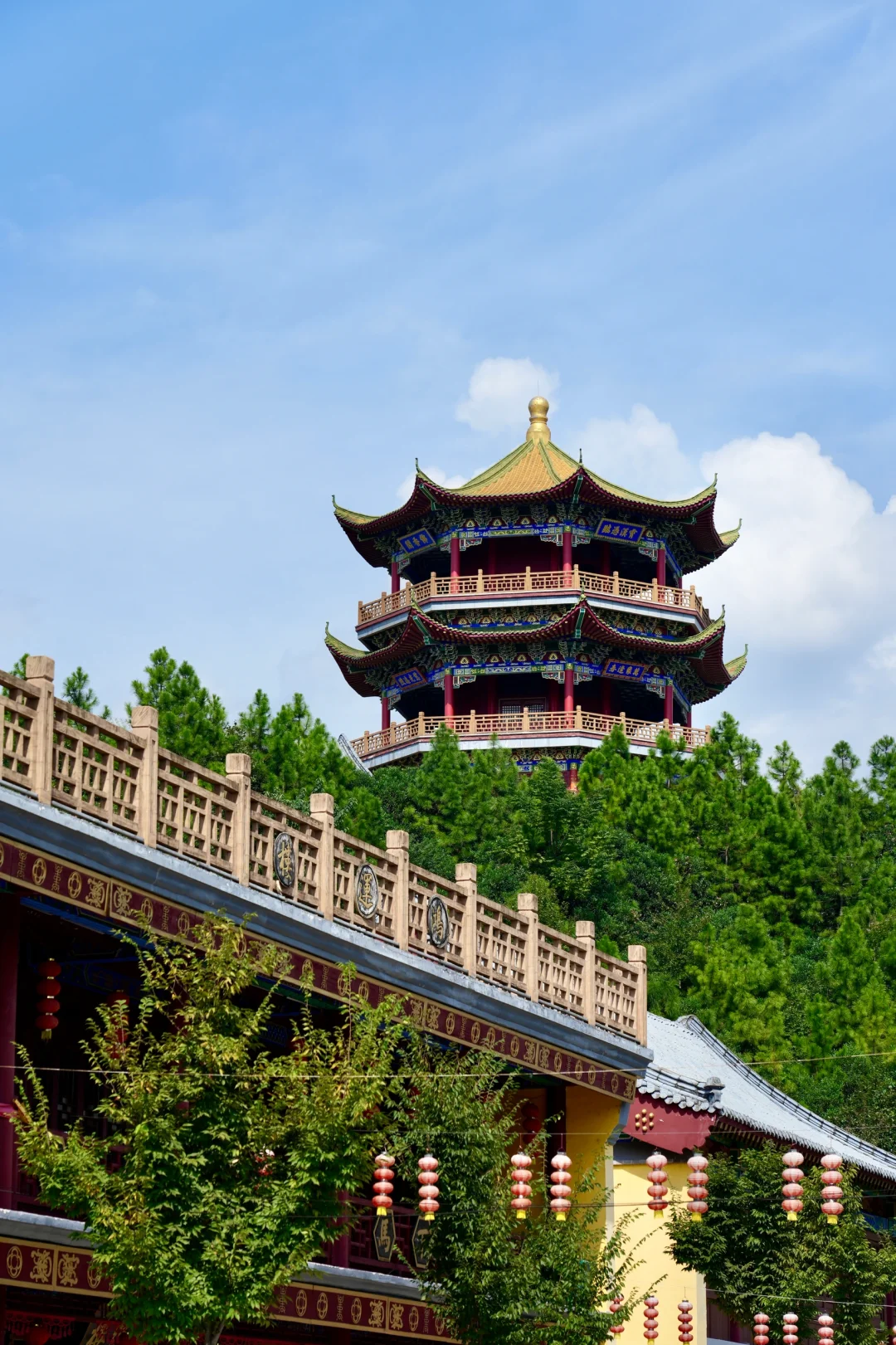 暑期旅行去哪玩？不妨来横店穿越游