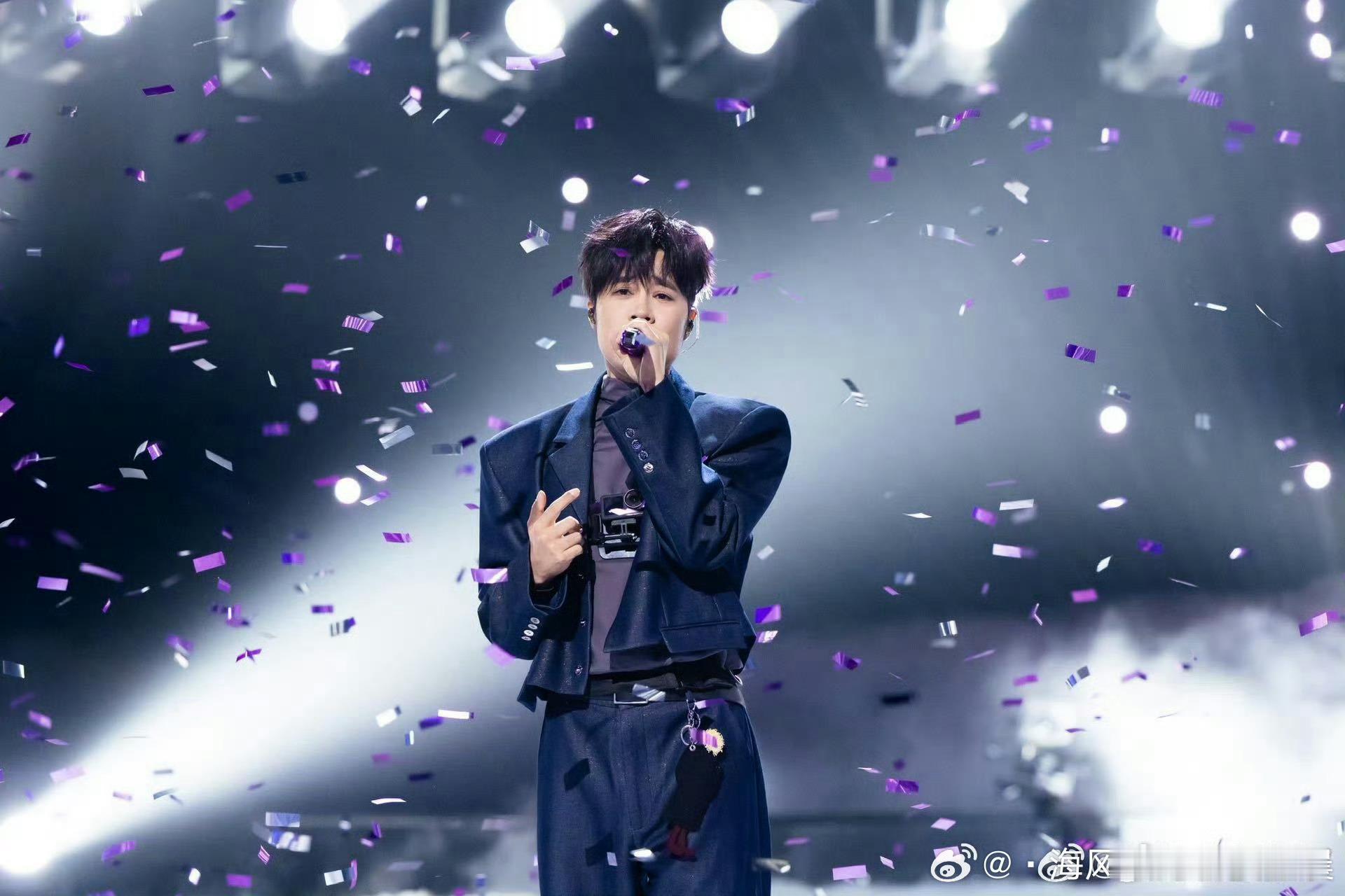 Tank南京演唱會 这场南京的音乐之约太治愈了，旋律温柔绵长，和身边人共享此刻美